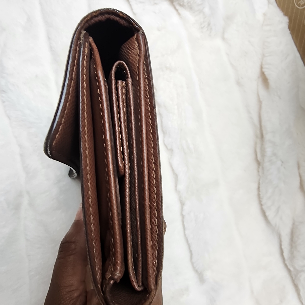 Louis Vuitton Monogram Wallet - Picture 4 of 16